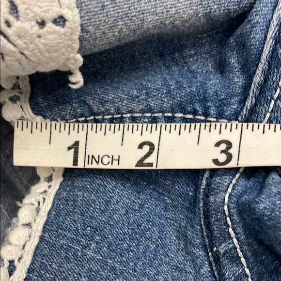 Vigoss The Jagger Short Blue Denim with Lace Appliqué & Distressed Kids Size 12 - Picture 12 of 12
